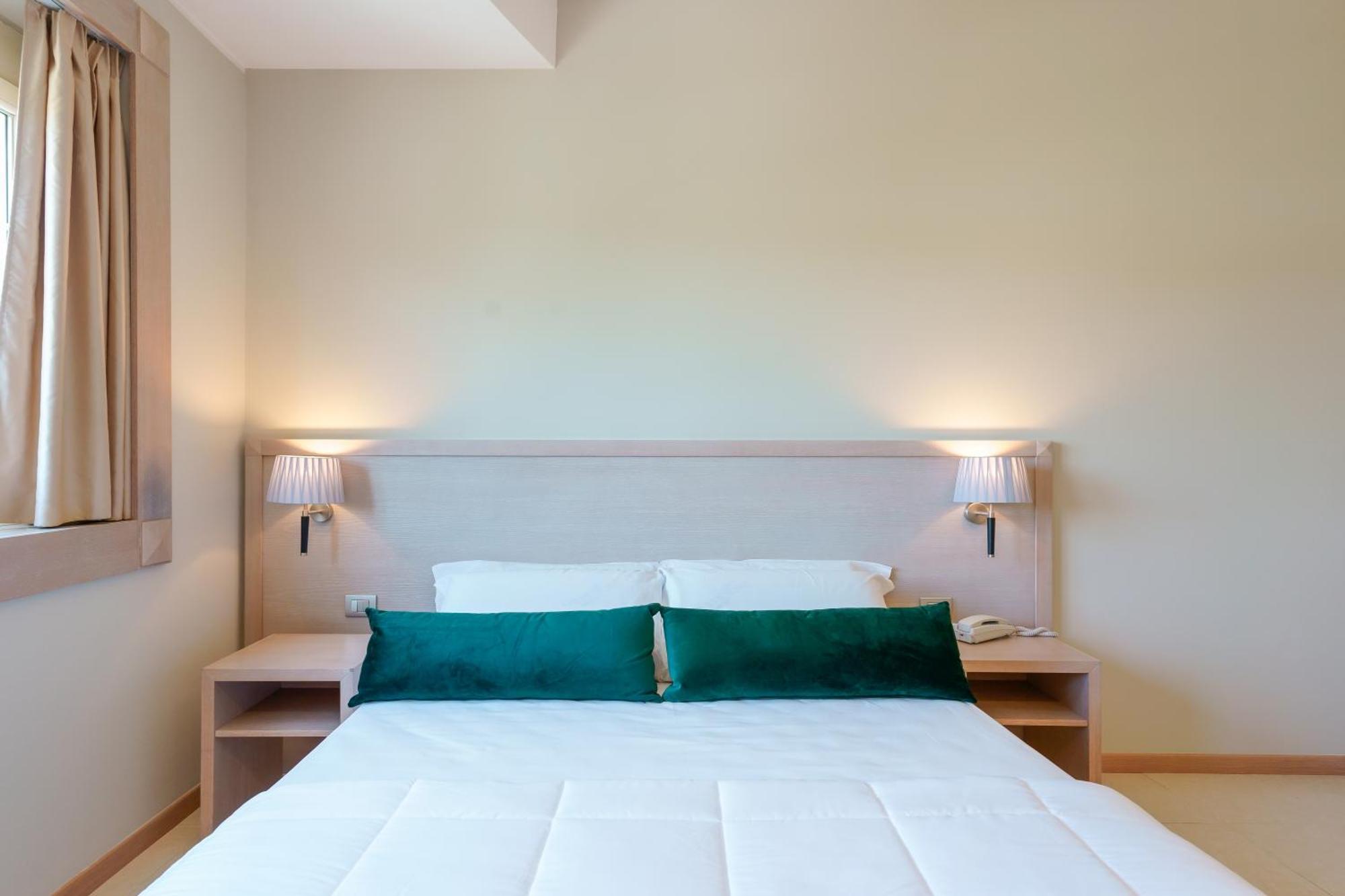 Dimora Lucia Hotel Мартіна-Франка Екстер'єр фото